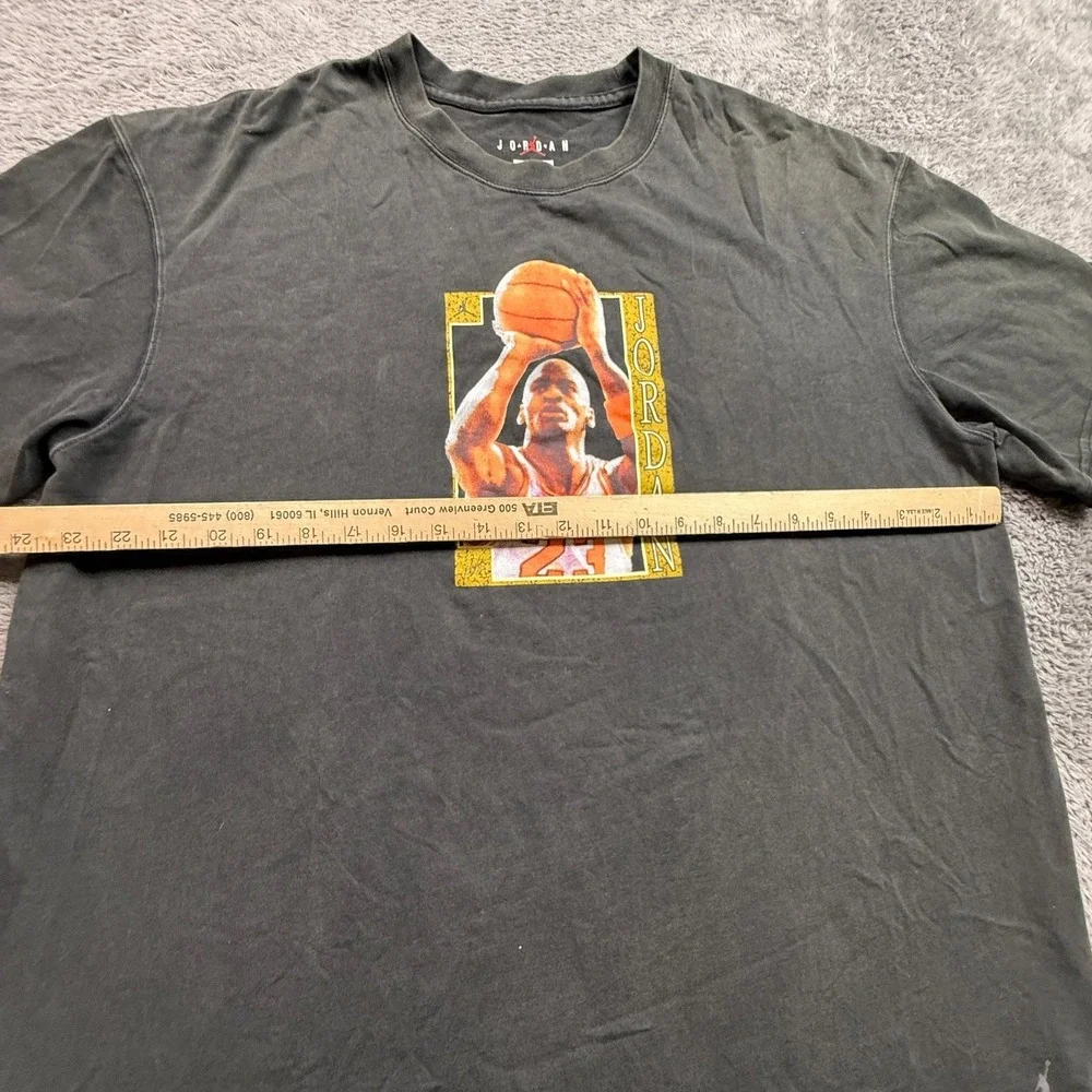 Air Jordan Men's M Oversized Graphic Tee Michael Jordan #23 Black Wash Cotton